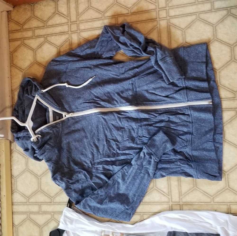 Shirt hoodie bundle 4 drake